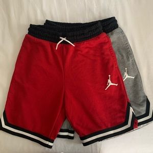 GUC AuthenticBoysJordanJumpmanFleece ShortsBundle GymRedCarbonHeather SizeL12-13